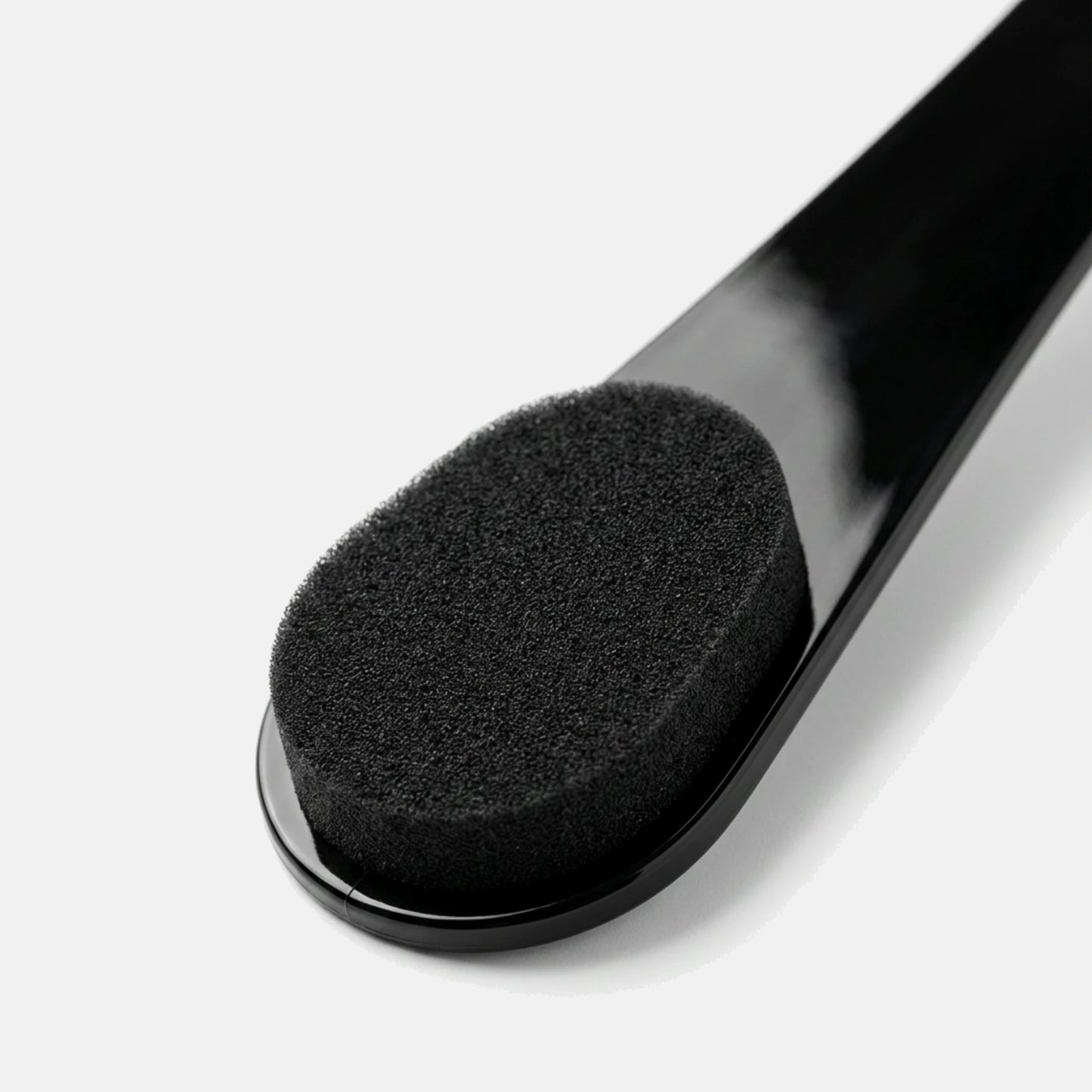 
                  
                    Extendable Cream Applicator
                  
                